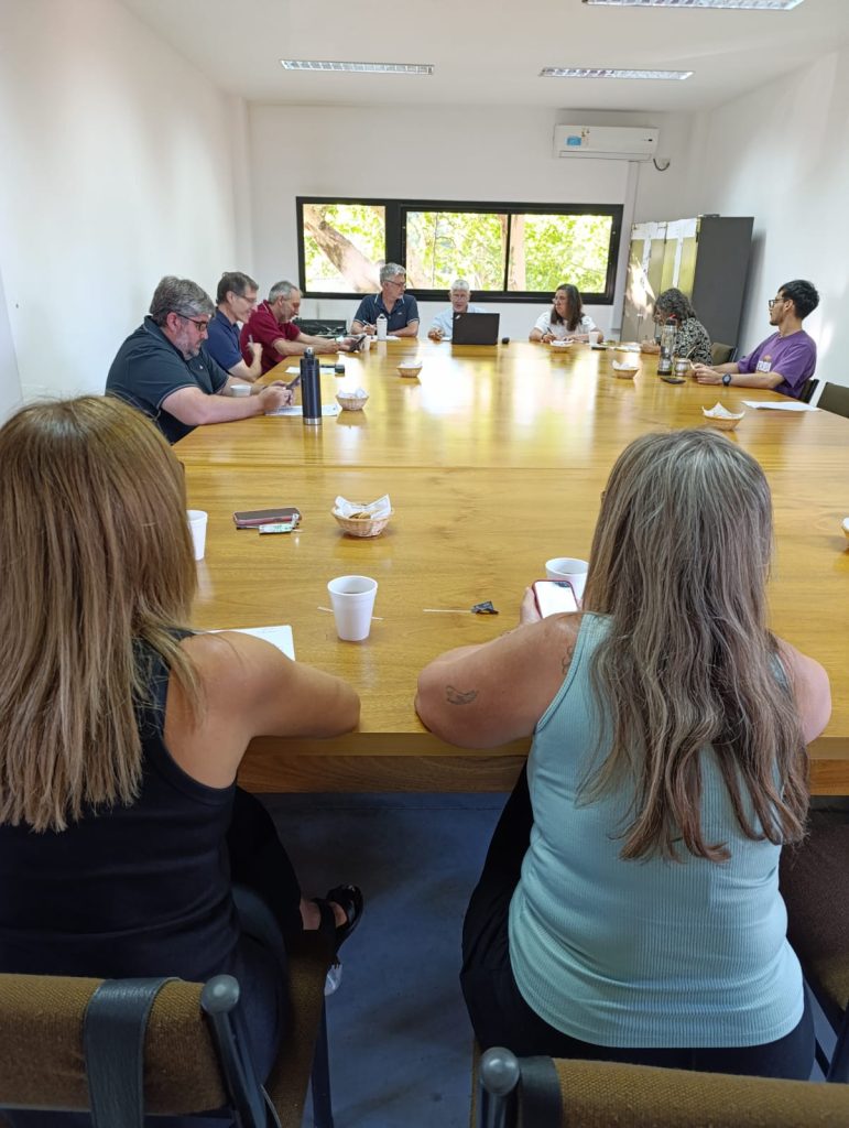 Vista general del Consejo Directivo de la Facultad de Informática en la reunión del 23/02/2026.